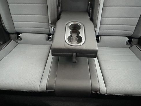 Certified 2025 Volkswagen Jetta SE image 25