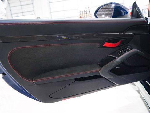 Used 2021 Porsche 718 Cayman GT4 image 19