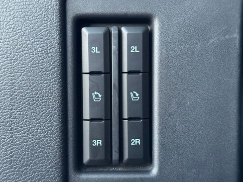 Used 2022 Ford Expedition Platinum image 34