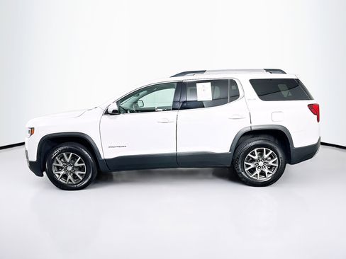 Used 2023 GMC Acadia SLE w/ Driver Convenience Package image 4