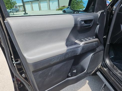 Certified 2023 Toyota Tacoma SR5 RWD image 10