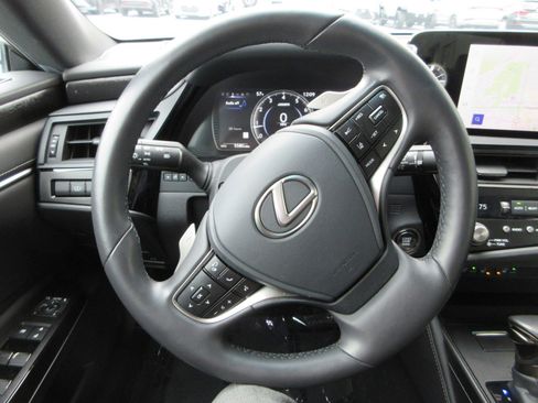 Used 2025 Lexus ES 350 w/ Premium Package image 33