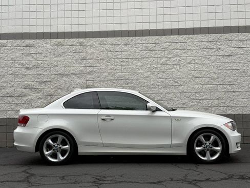 Used 2011 BMW 128i Coupe RWD image 9