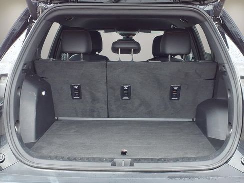 Used 2025 Chevrolet Equinox RS w/ Safety and Technology Package FWD image 8