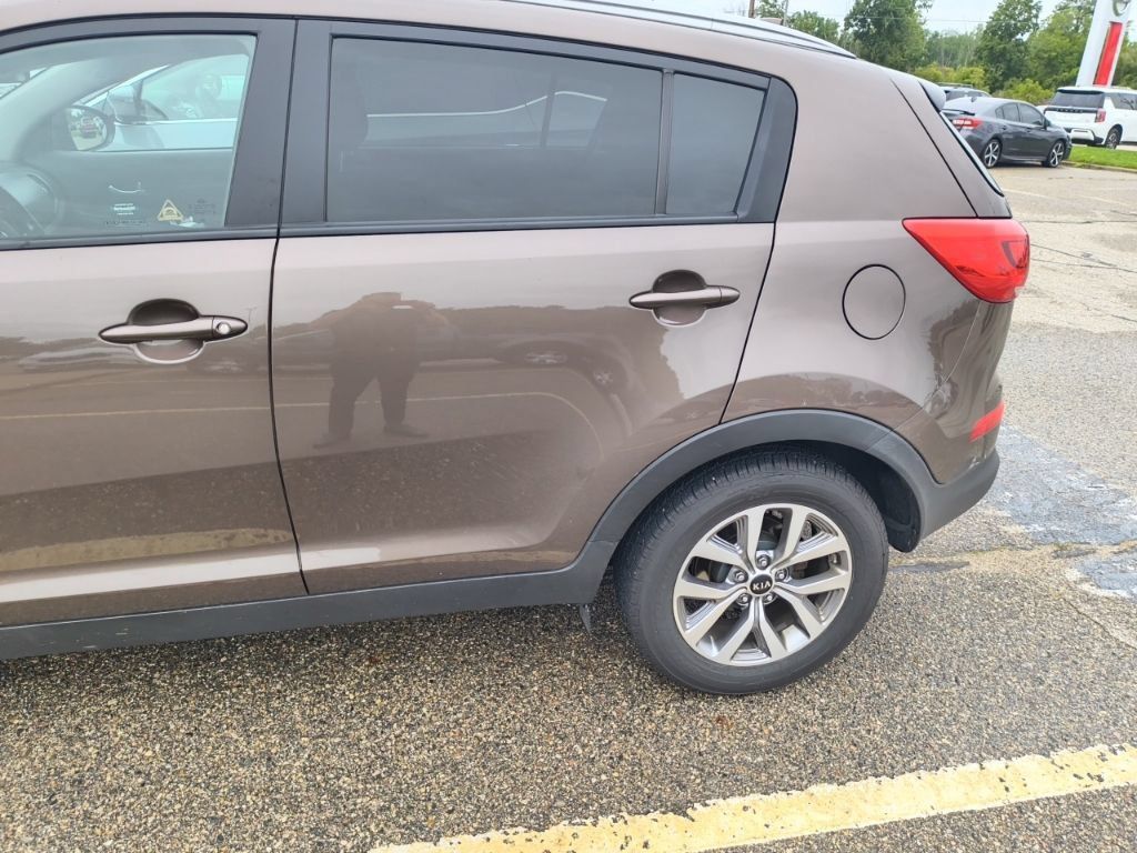Used 2015 Kia Sportage LX AWD/4WD image 6