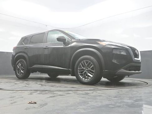 Used 2023 Nissan Rogue S image 24