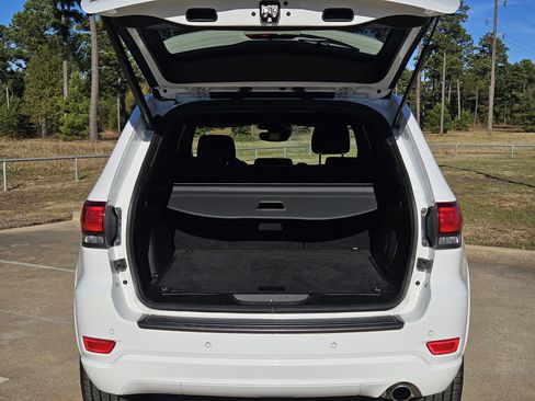 Used 2021 Jeep Grand Cherokee Limited w/ Quick Order Package 28K 80th AWD/4WD image 9