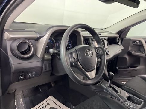 Used 2017 Toyota RAV4 LE FWD image 20