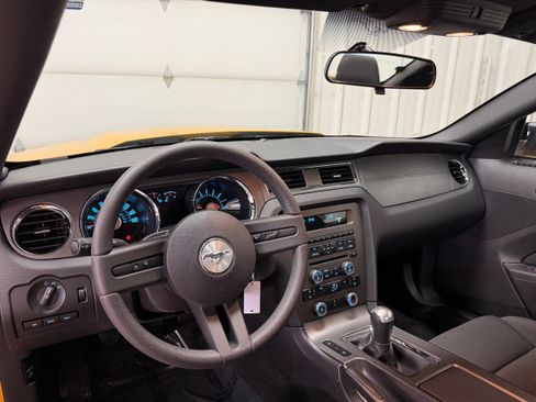 Used 2012 Ford Mustang Coupe w/ V6 Performance Pkg RWD image 2