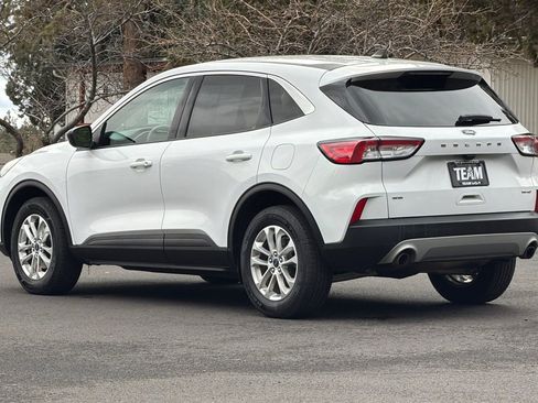 Used 2022 Ford Escape SE AWD/4WD image 6