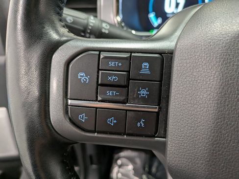 Used 2022 Ford F150 Lariat w/ Equipment Group 502A High image 16