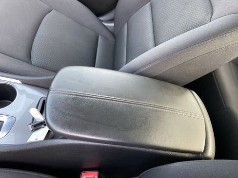 Used 2024 Chevrolet Malibu LT image 39