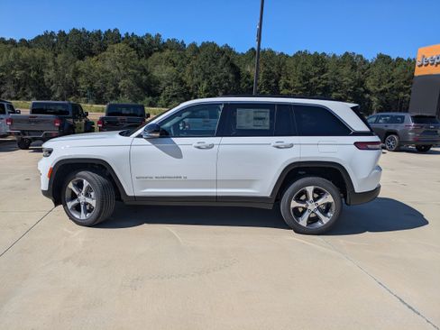 New 2025 Jeep Grand Cherokee Limited image 5