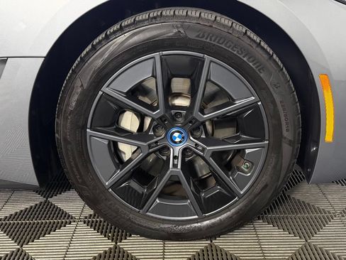 Used 2023 BMW i4 eDrive35 w/ Premium Package RWD image 12