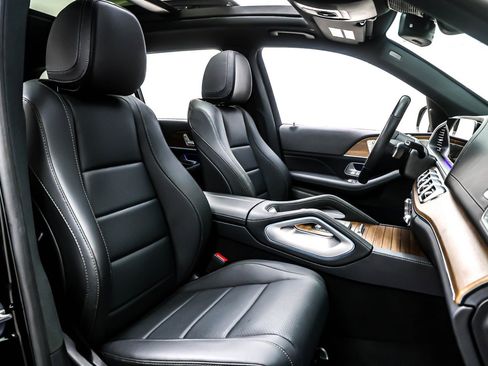 Certified 2024 Mercedes-Benz GLS 450 4MATIC image 7