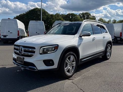 Used 2023 Mercedes-Benz GLB 250 4MATIC image 1