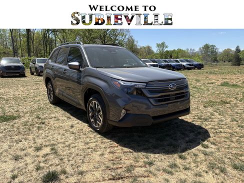 New 2026 Subaru Forester Premium AWD/4WD image 1