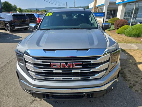 New 2026 GMC Sierra 1500 SLE image 9