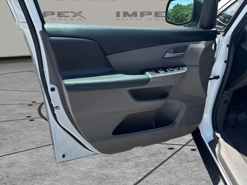 Used 2012 Honda Odyssey EX-L image 24