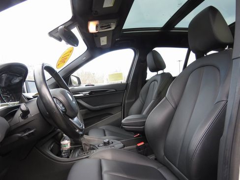 Used 2017 BMW X1 xDrive28i image 10