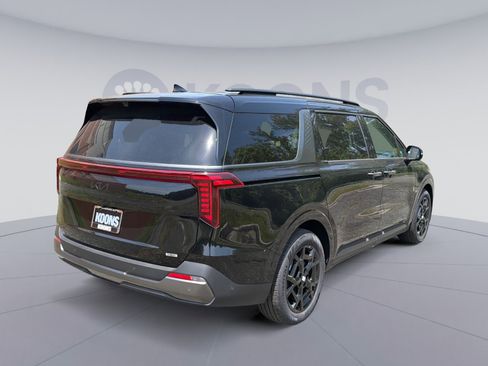 New 2026 Kia Carnival SX Prestige FWD image 7