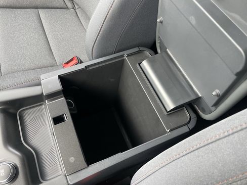 New 2026 Ford Explorer Active image 50