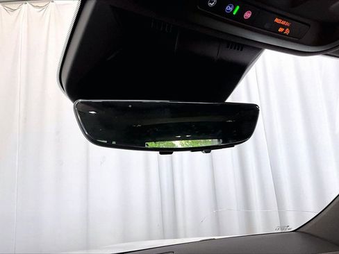 Used 2023 Cadillac Escalade ESV Sport w/ LPO, ONYX Package image 17