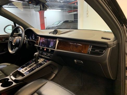 Used 2022 Porsche Macan S AWD/4WD image 51