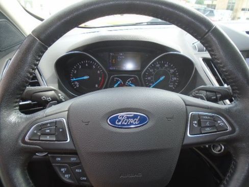 Used 2017 Ford Escape Titanium AWD/4WD image 18