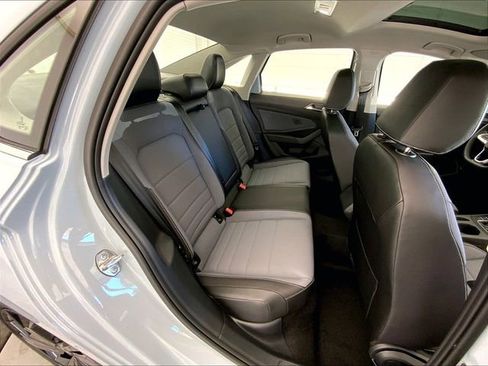 New 2026 Volkswagen Jetta SE image 10