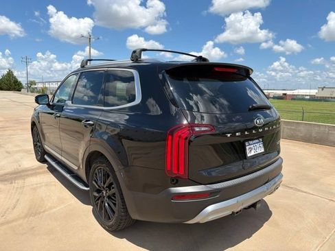 Used 2021 Kia Telluride SX w/ Towing Package FWD image 3