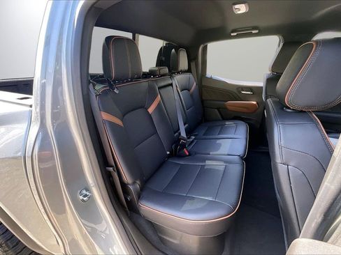 Used 2023 GMC Canyon AT4 w/ AT4 Premium Package AWD/4WD image 25