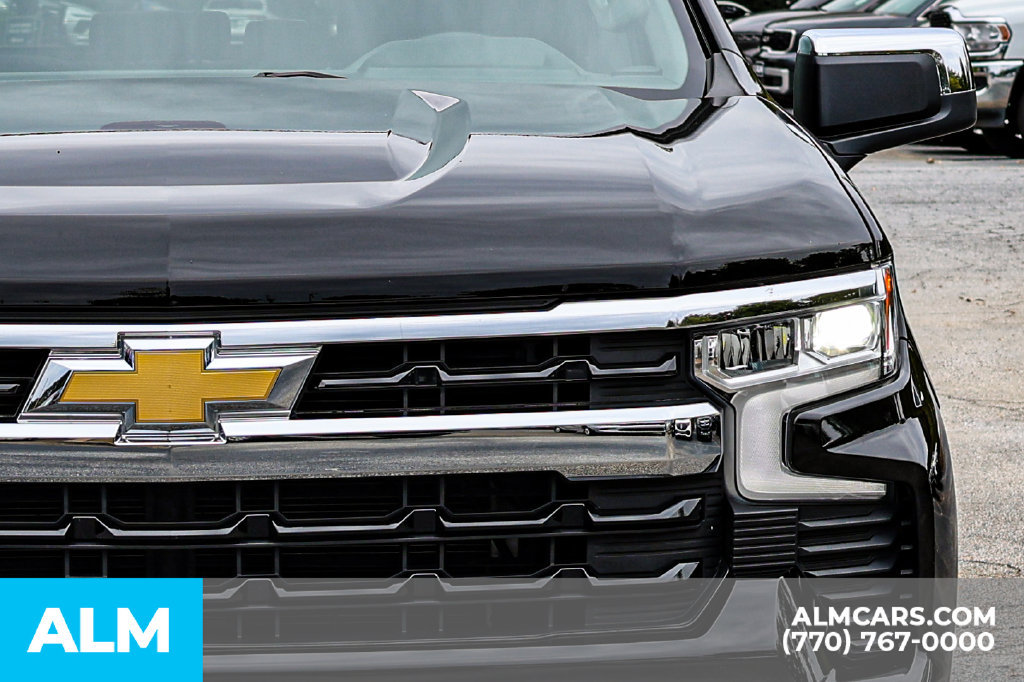 Used 2025 Chevrolet Silverado 1500 LT AWD/4WD image 14