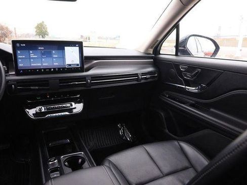 Used 2024 Lincoln Corsair Reserve w/ Equipment Group 201A image 27