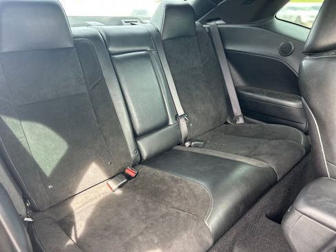 Used 2019 Dodge Challenger R/T Scat Pack w/ Plus Package RWD image 13