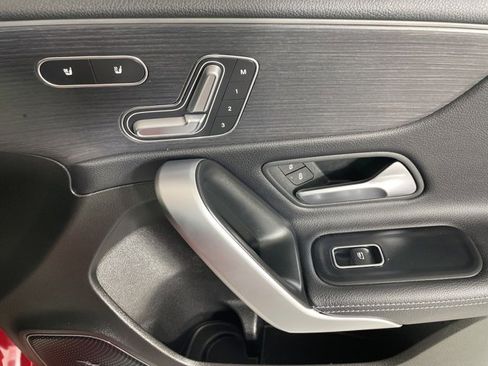 Used 2019 Mercedes-Benz A 220 4MATIC image 12