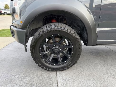 Used 2017 Ford F150 Lariat w/ Equipment Group 502A Luxury image 4