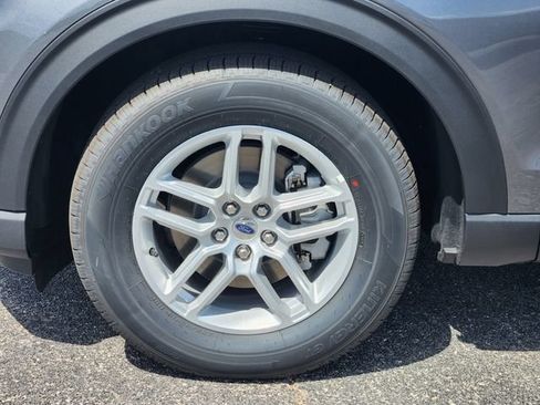 New 2026 Ford Explorer Active RWD image 10