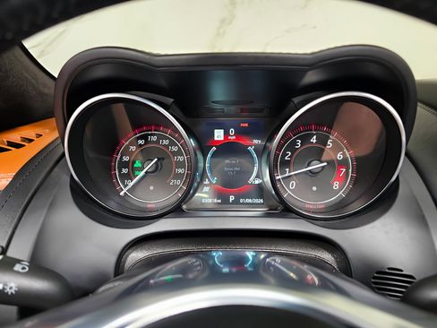 Used 2019 Jaguar F-TYPE SVR image 39