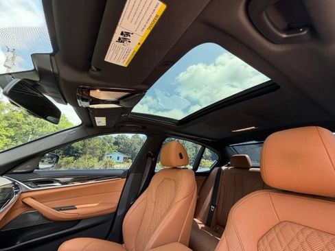 Used 2023 BMW 540i w/ Executive Package RWD image 30