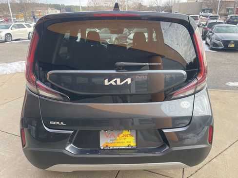 Used 2024 Kia Soul LX w/ Option Group 015 image 5