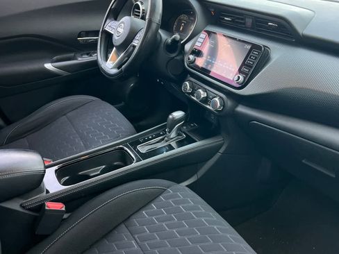 Used 2023 Nissan Kicks SV image 18