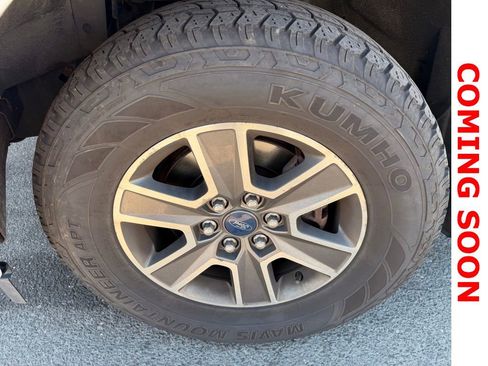 Used 2017 Ford F150 XLT w/ Equipment Group 302A Luxury AWD/4WD image 4