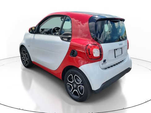 Used 2018 smart fortwo electric drive image 4