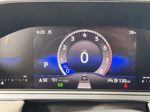 Used 2025 Volkswagen Taos SE AWD/4WD image 15