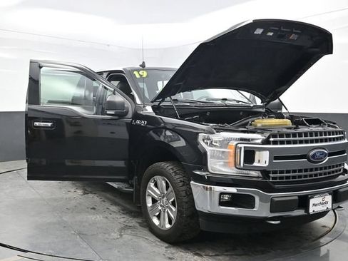 Used 2019 Ford F150 XLT w/ Equipment Group 302A Luxury AWD/4WD image 44