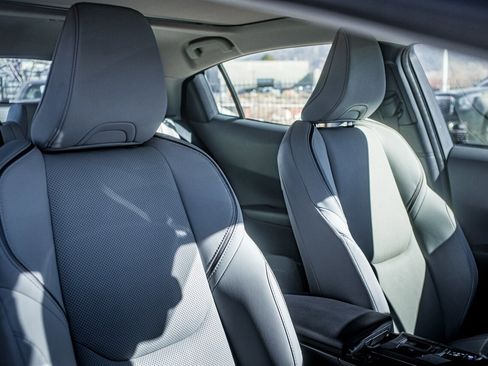 Used 2024 Toyota Prius XLE image 42