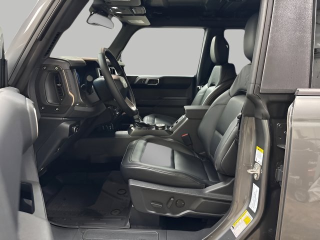 Used 2025 Ford Bronco Badlands w/ Sasquatch Package AWD/4WD image 12
