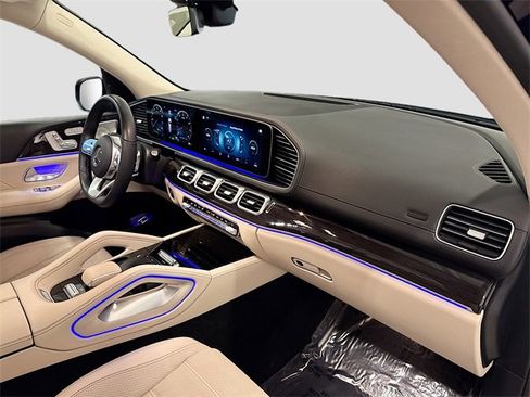 Used 2022 Mercedes-Benz GLS 450 4MATIC w/ AMG Line Exterior image 32