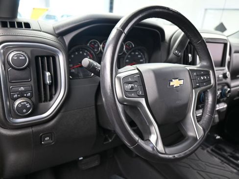Used 2021 Chevrolet Silverado 1500 LT image 15